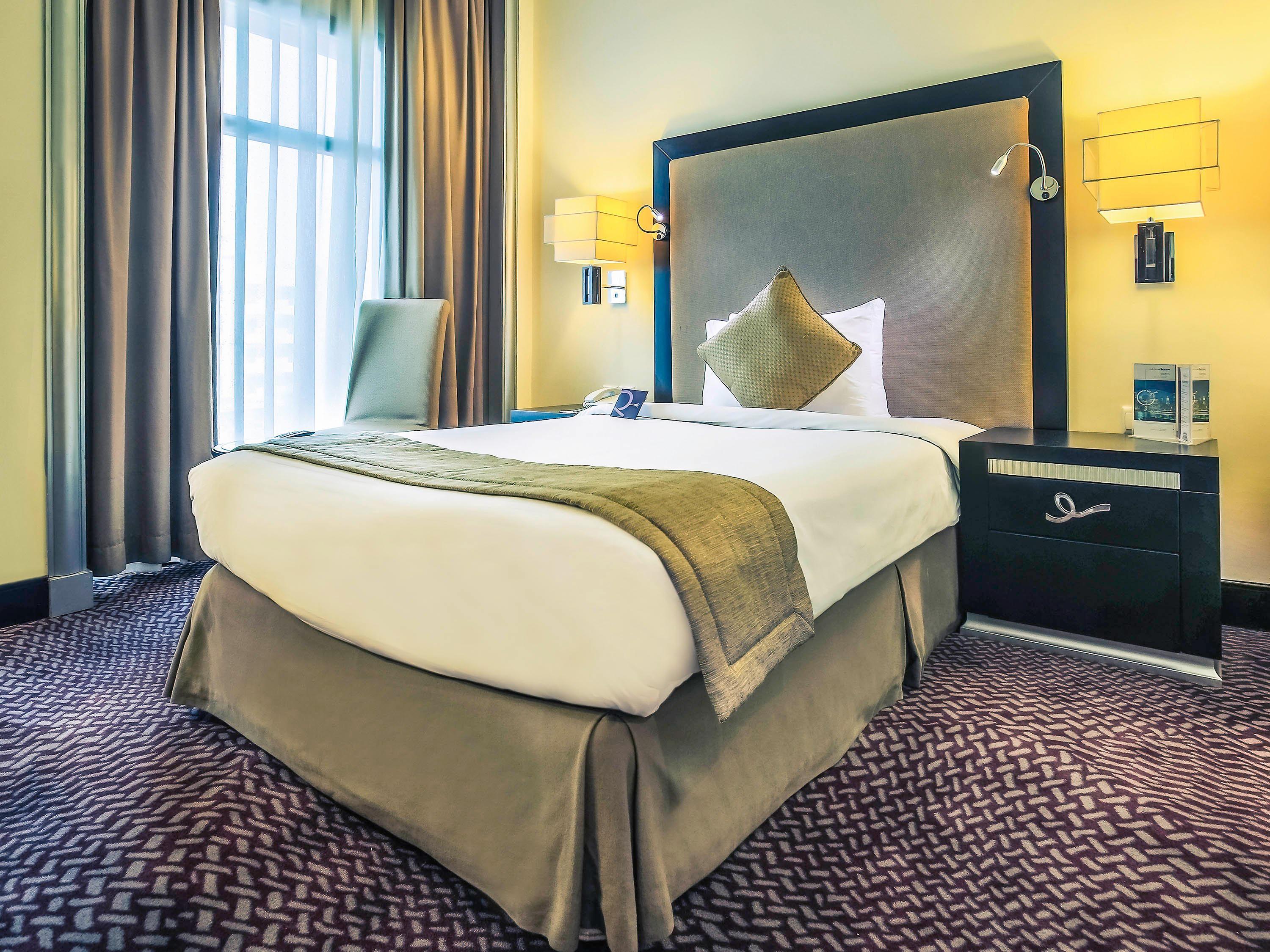 Crowne Plaza - Dubai Jumeirah By Ihg Exterior photo A bedroom at the hotel