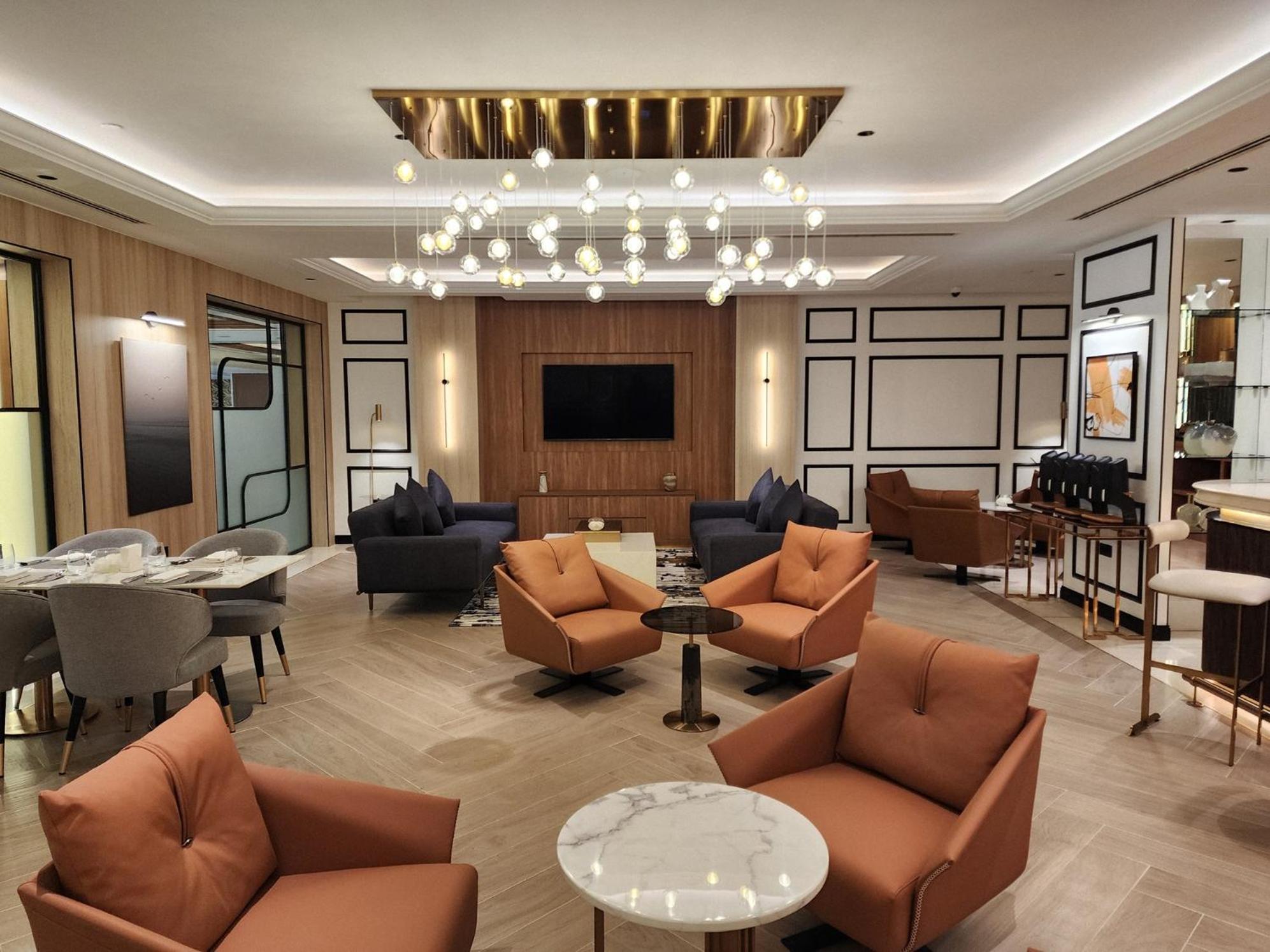 Crowne Plaza - Dubai Jumeirah By Ihg Exterior photo The lounge at the airport