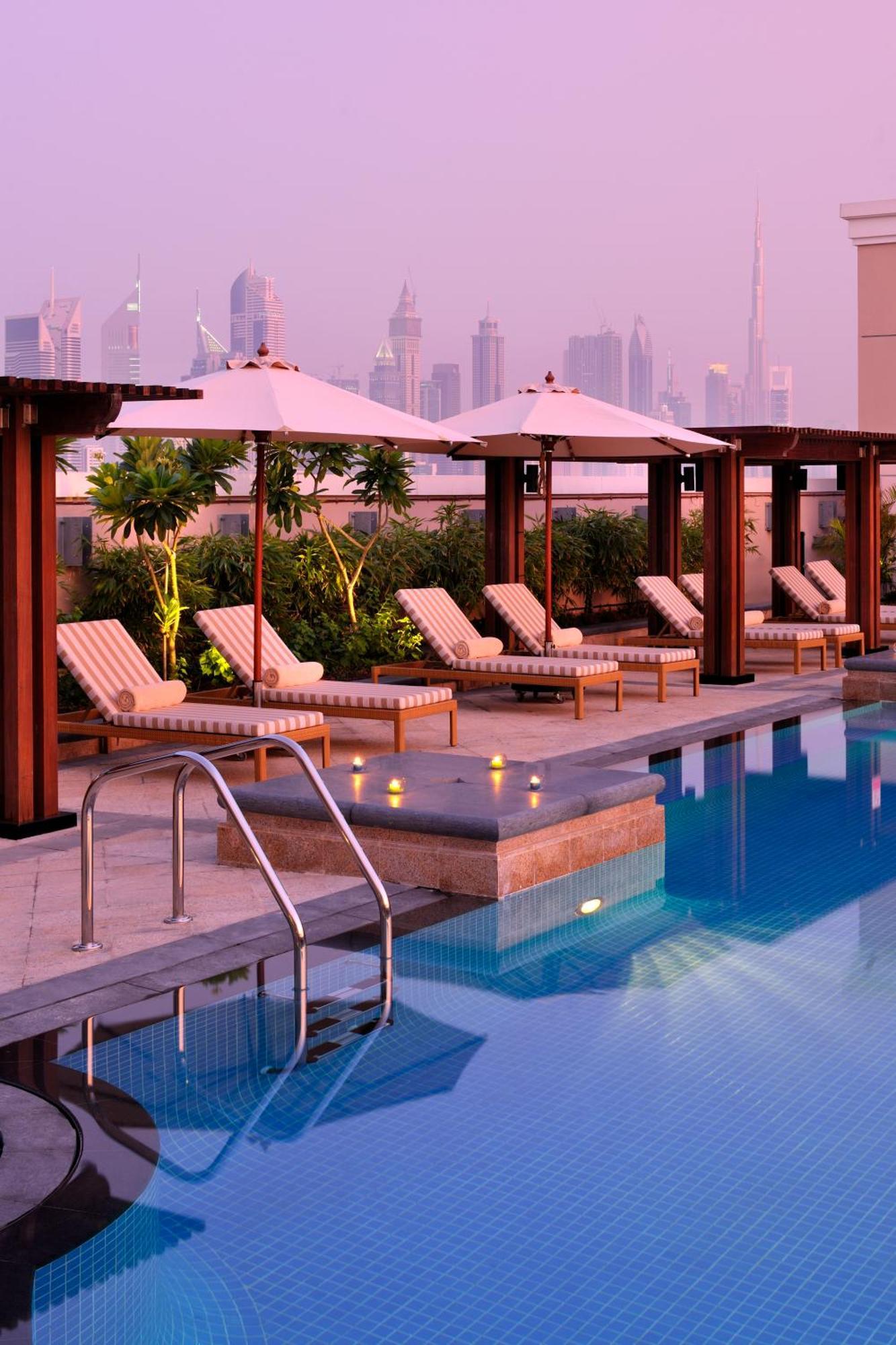 Crowne Plaza - Dubai Jumeirah By Ihg Exterior photo The Park, Hyderabad
