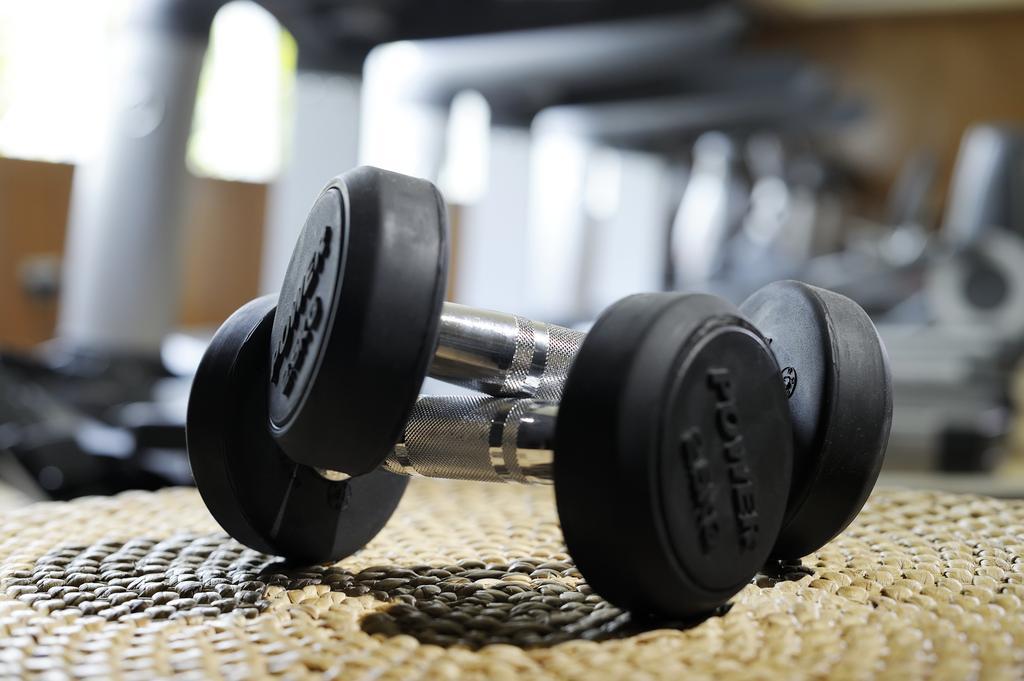 Crowne Plaza - Dubai Jumeirah By Ihg Exterior photo A 10 kg (22 lb) dumbbell